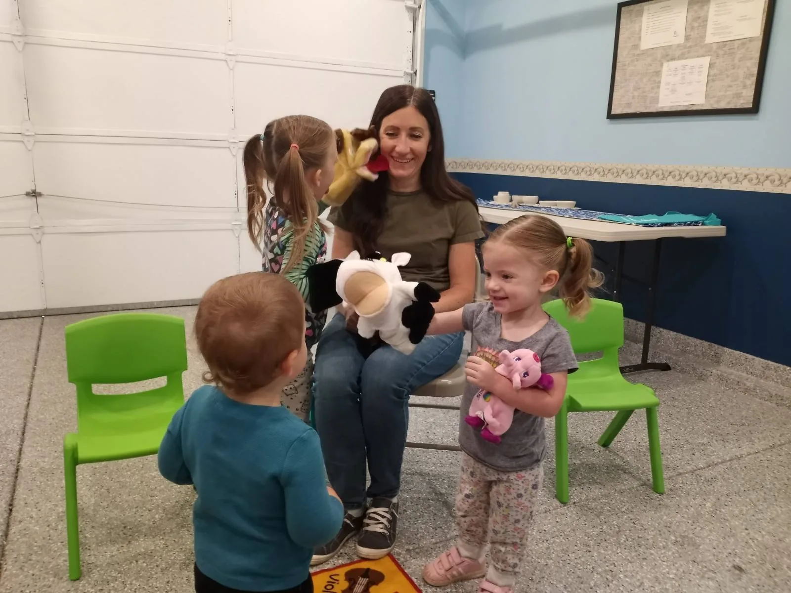 Family music class at The Artful Musician